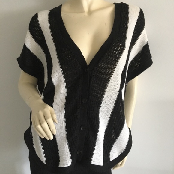 Philosophy Sweaters - Philosophy stripped sleeveless v-neck knit top